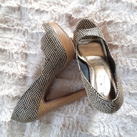 Anne Michelle Tan Woven Platform Stiletto Heels 9 High Heels - Picture 6 of 8